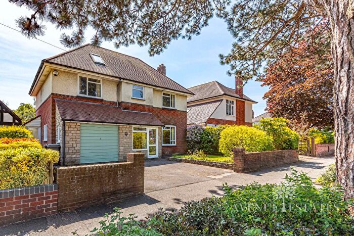 5 Bedroom Detached House For Sale In Littledown Avenue, Bournemouth, Dorset, BH7