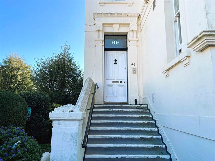 1 Bedroom Flat For Sale In Sackville Road, Hove, BN3