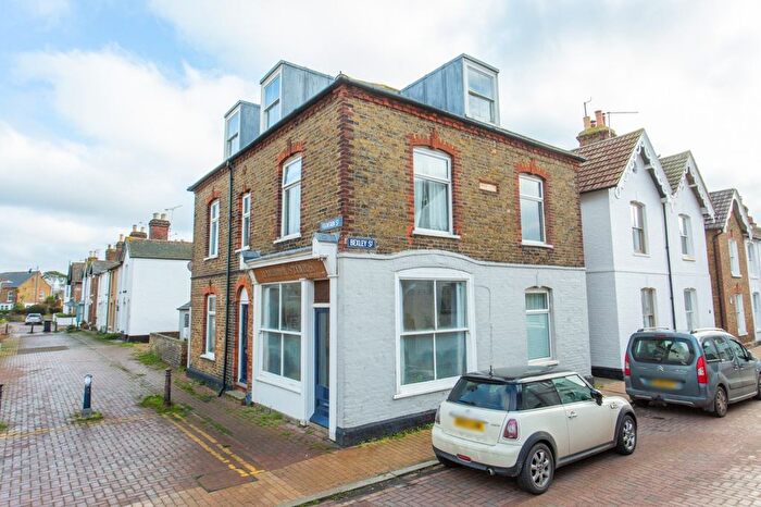 1 Bedroom Flat For Sale In Bexley Street, Whitstable, Kent, CT5