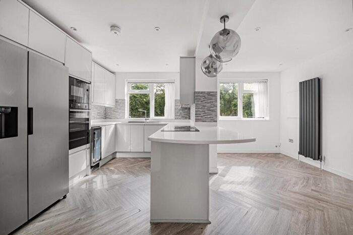 4 Bedroom Semi Detached House For Sale In Woodlands Road, Redhill, Surrey, RH1