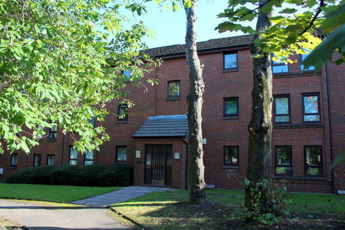 2 Bedroom Flat To Rent In Princes Gate, Rutherglen, G73
