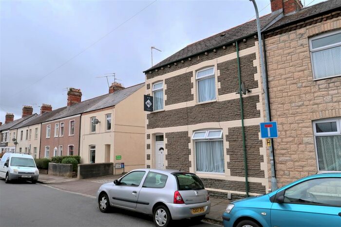 3 Bedroom End Of Terrace House To Rent In Glamorgan Street, Canton, Cardiff, CF5