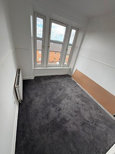 3 Bedroom Flat To Rent In Cumlodden Drive, Glasgow, G20