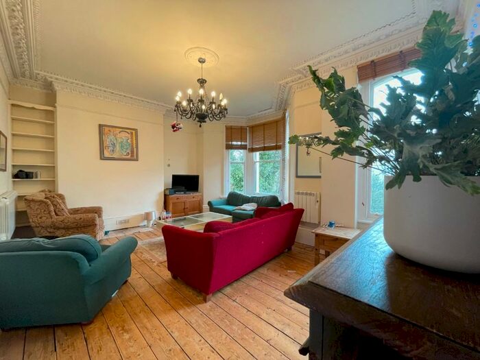 5 Bedroom Terraced House To Rent In Connaught Avenue, Plymouth, Devon, PL4