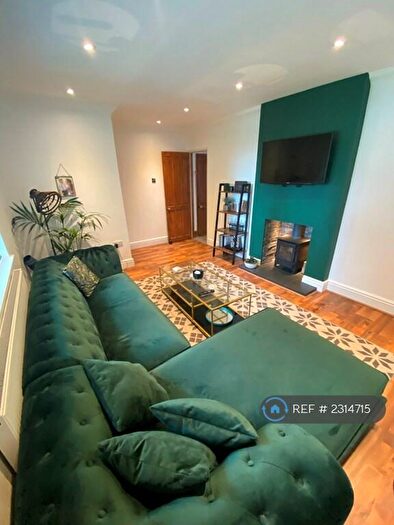 3 Bedroom Semi-Detached House To Rent In Eastmoor Villas, Haxey, Doncaster, DN9