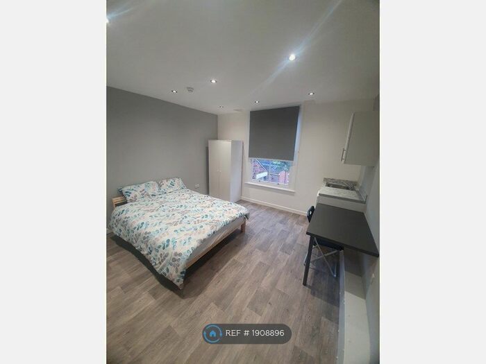 Studio To Rent In Mansfield Road, Nottingham, NG1