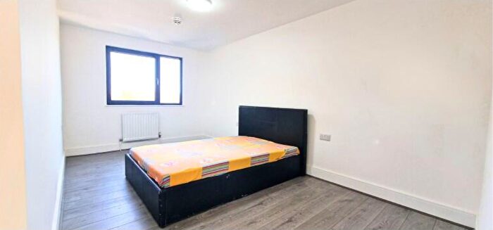 1 Bedroom Flat To Rent In Kenton Avenue, Harrow, HA1