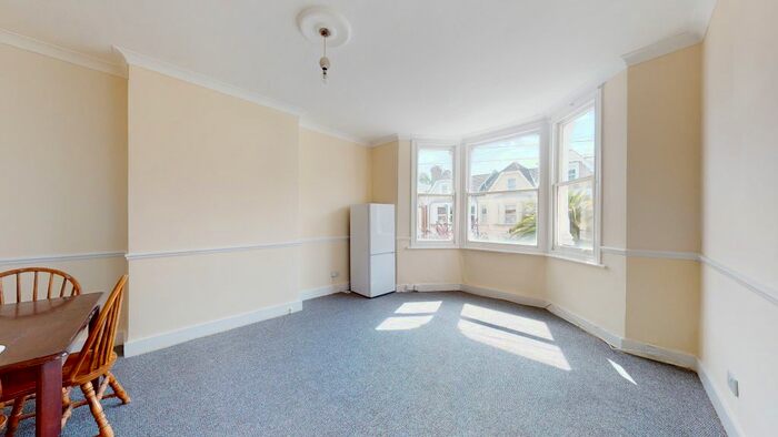 2 Bedroom Flat To Rent In Romola Road, London, SE24