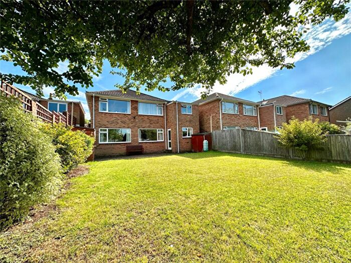 3 Bedroom Detached House For Sale In Twineham Road, Eastbourne, East Sussex, BN21