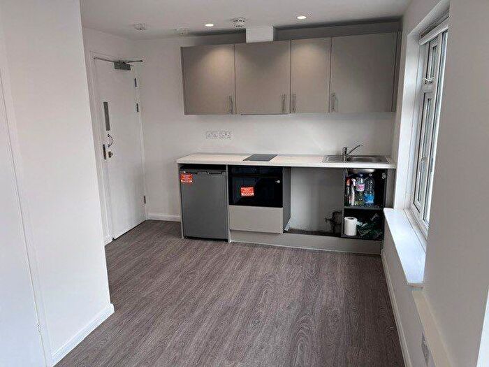 Studio To Rent In High Street, Ruislip, HA4