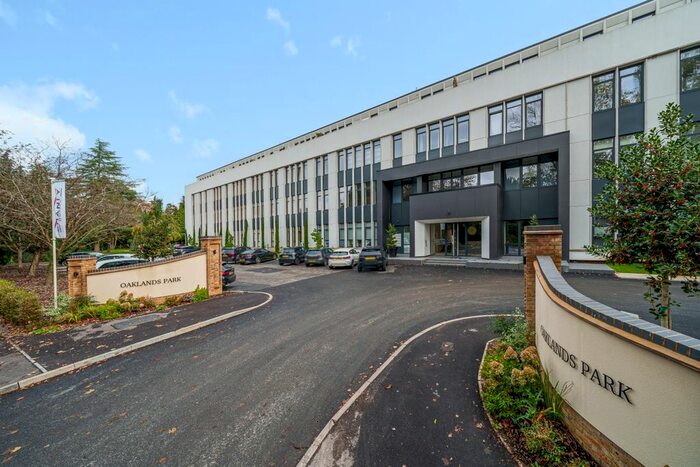 2 Bedroom Flat To Rent In Littleworth Road, Esher, KT10