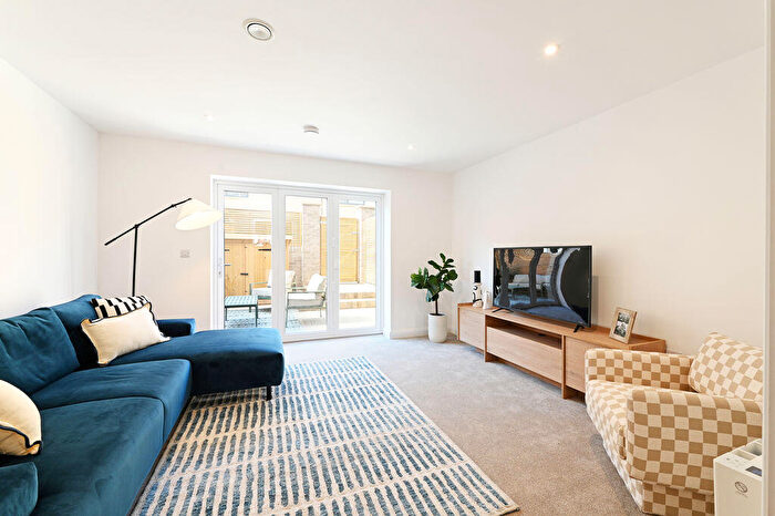 3 Bedroom Terraced House For Sale In Waverley Green, Waverley, Rotherham, S60
