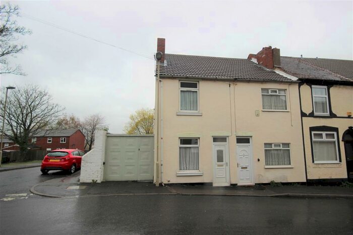2 Bedroom End Of Terrace House To Rent In Intended Street, Halesowen, B63