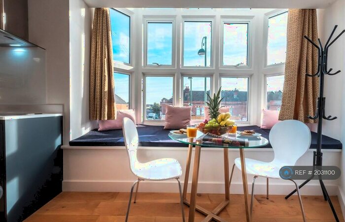 1 Bedroom Flat To Rent In Kings House, Southampton, SO15