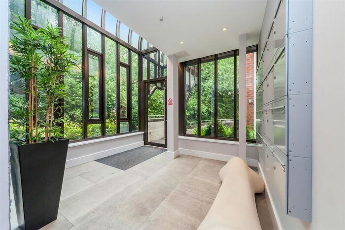 1 Bedroom Flat To Rent In Angel Lane, Tonbridge, TN9