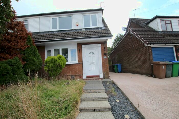 3 Bedroom Semi-Detached House To Rent In Fairfax Drive, Smithybridge, Littleborough, OL15