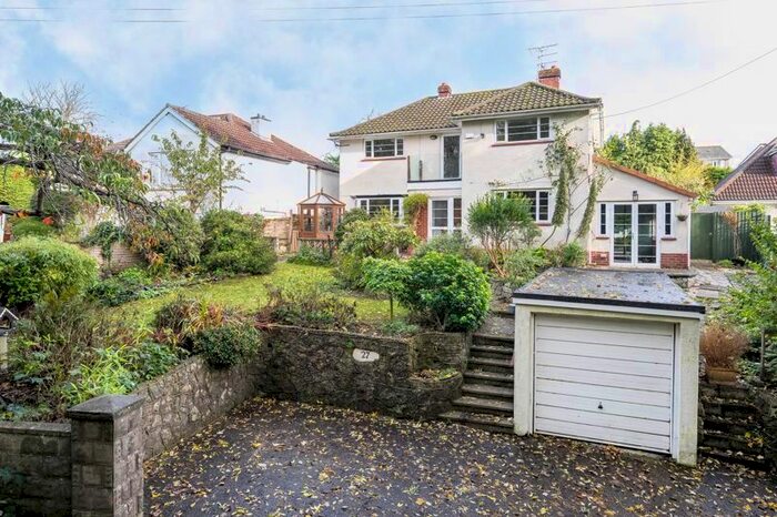 4 Bedroom Property To Rent In Old Park Road, Clevedon, BS21