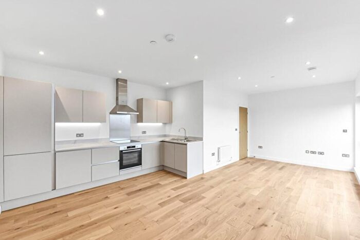 1 Bedroom Flat To Rent In Rye Lane, Peckham, SE15