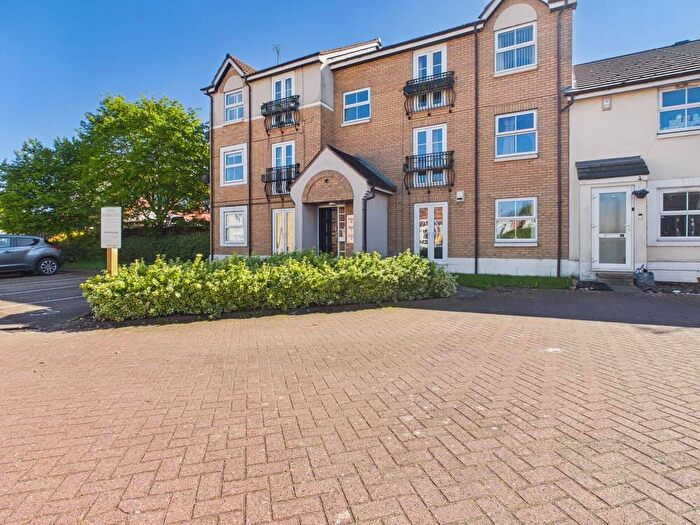 1 Bedroom Apartment For Sale In Darnholm Court, Howdale Road, Hull, HU8
