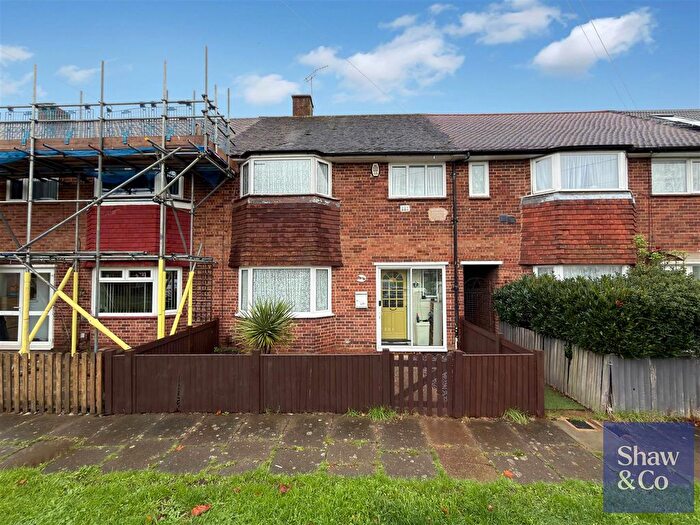 3 Bedroom Terraced House For Sale In Sparrow Farm Drive, Feltham, TW14