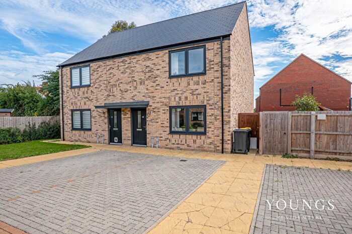 2 Bedroom Semi-Detached House For Sale In Turbot Drive, Great Wakering, SS3