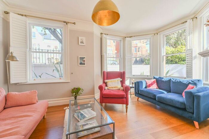 3 Bedroom Flat To Rent In Brook Green, Brook Green, London, W14