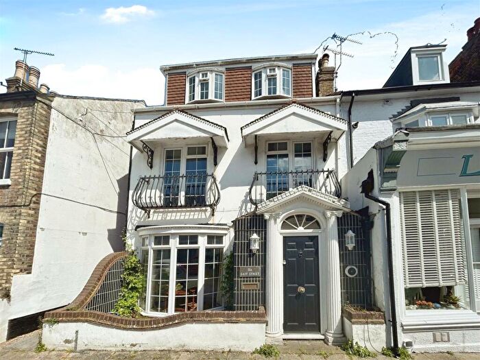 3 Bedroom End Of Terrace House For Sale In East Street, Herne Bay, CT6