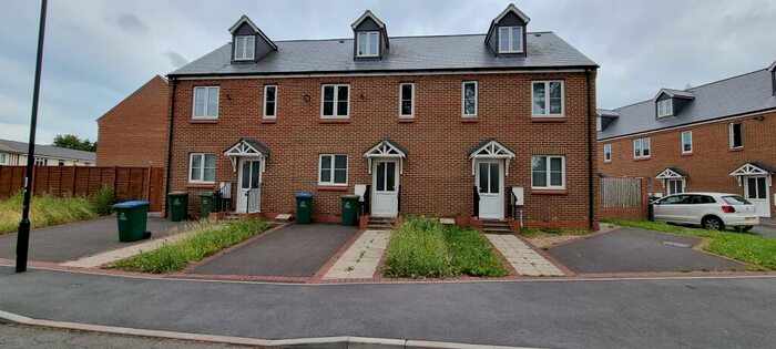 3 Bedroom Terraced House To Rent In Templars Field, Coventry, CV4