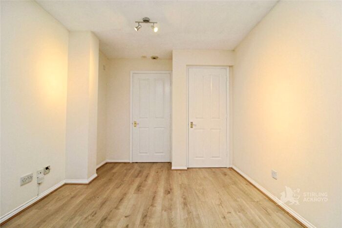 1 Bedroom Flat To Rent In Franklin Way, Croydon, CR0