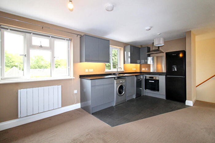 1 Bedroom Maisonette To Rent In Ash Street, Aldershot, Hampshire, GU12