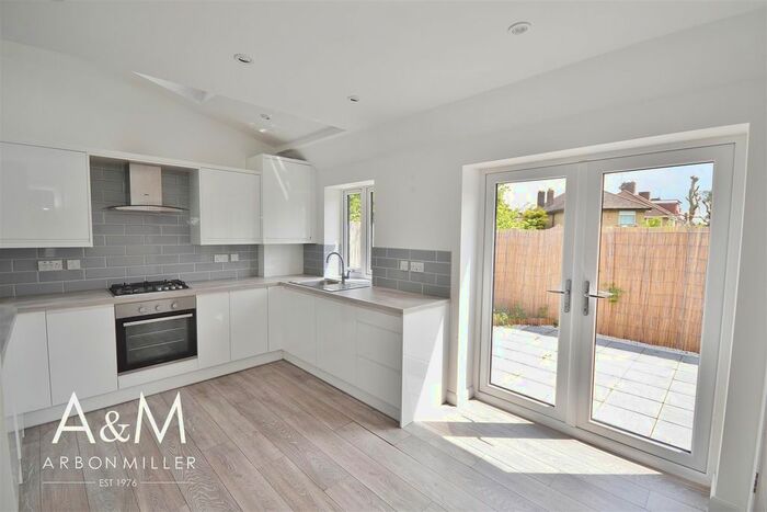 2 Bedroom Semi-Detached House To Rent In Bernards Close, Ilford IG6