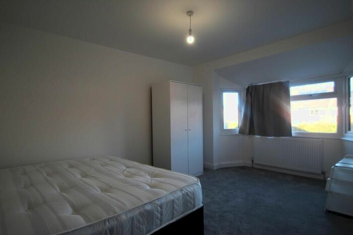 5 Bedroom Semi-Detached House To Rent In The Slade, Oxford, OX3