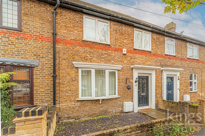 3 Bedroom Terraced House For Sale In Penrhyn Avenue, London, E17