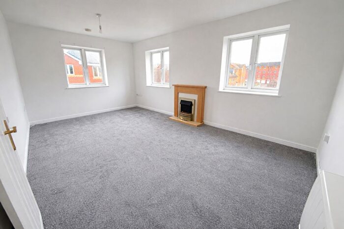 2 Bedroom Flat For Sale In Padstow Road, Swindon, SN2