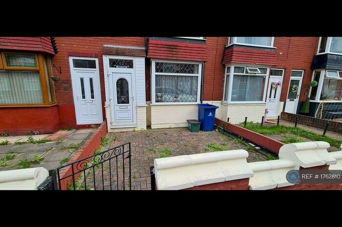 3 Bedroom Terraced House To Rent In Grove Avenue, Doncaster, DN5