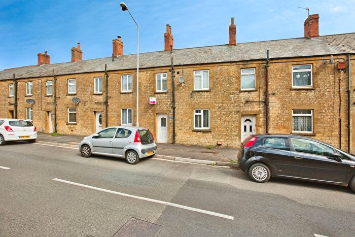 2 Bedroom Terraced House For Sale In South Street, Crewkerne, TA18