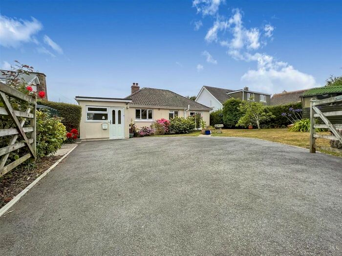 3 Bedroom Bungalow For Sale In Commons Close, Mullion, Helston, TR12