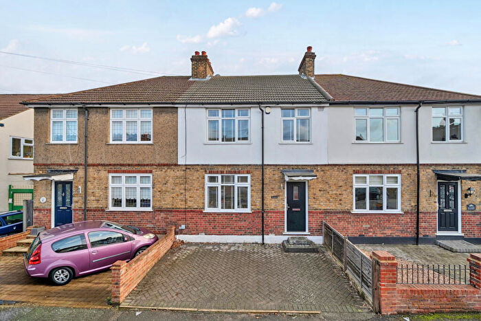 3 Bedroom Terraced House For Sale In Woodside Crescent, Sidcup, DA15