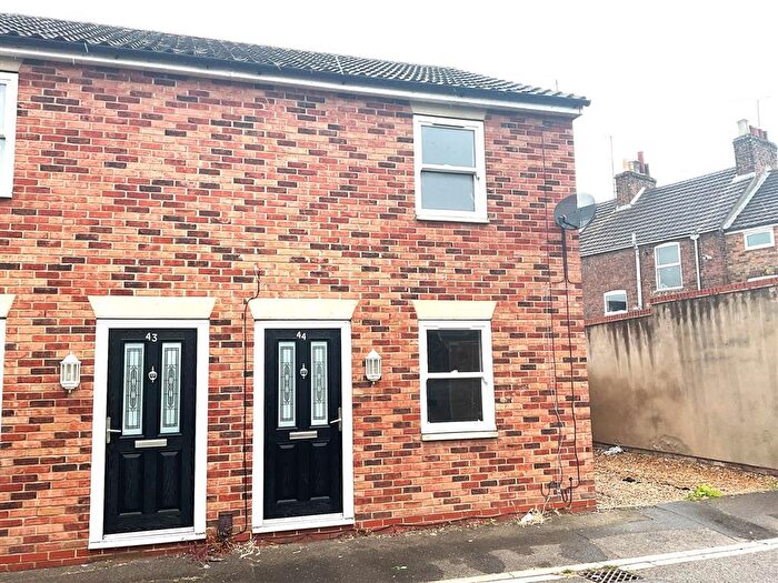 2 Bedroom Semi Detached House To Rent In Prince Street, Wisbech, PE13