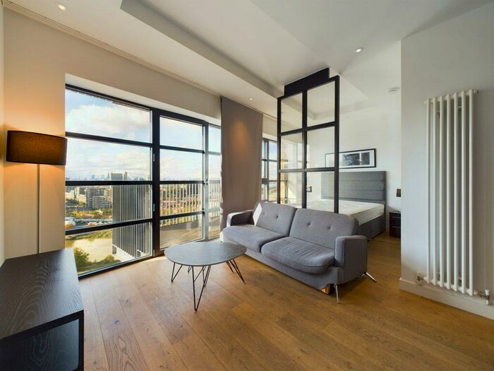 Flat To Rent In Lyell Street, Canning Town, &# Studio Modern, E14