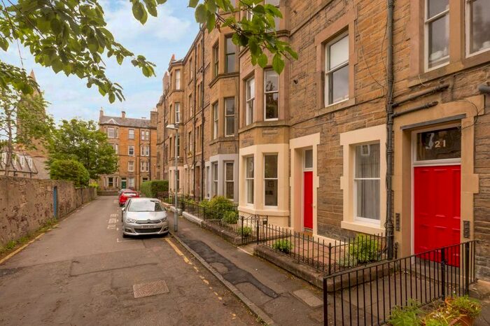 2 Bedroom Flat To Rent In , Viewforth Gardens, Edinburgh, EH10