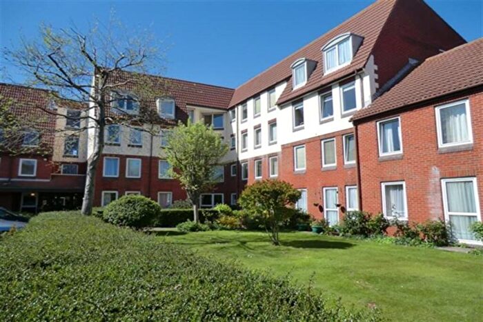 1 Bedroom Retirement Property To Rent In Homesea House, Green Road, Southsea, PO5