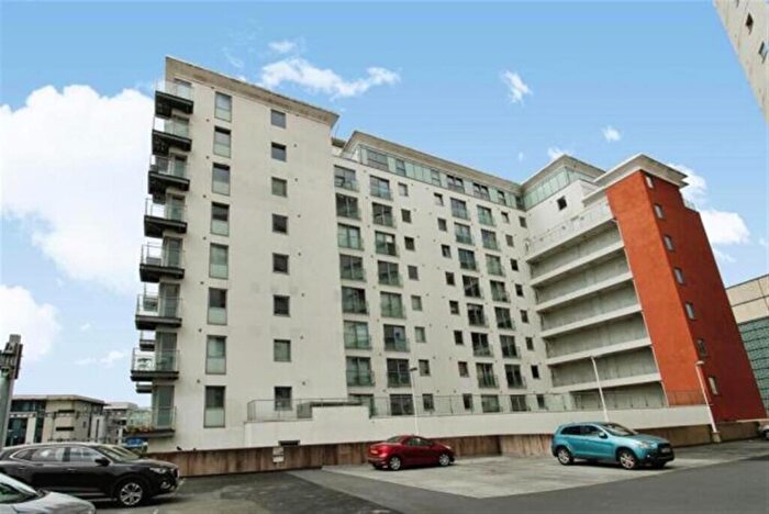 2 Bedroom Apartment For Sale In Bute Terrace, Cardiff, CF10