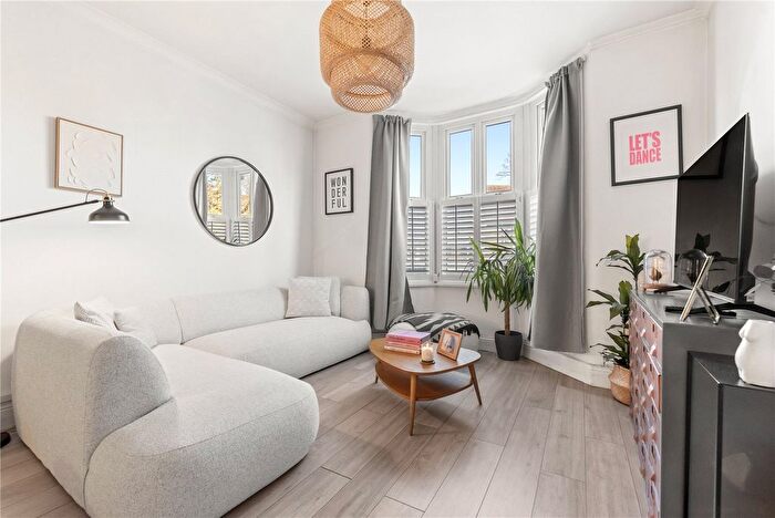 4 Bedroom Terraced House For Sale In Langthorne Road, Leytonstone, London, E11