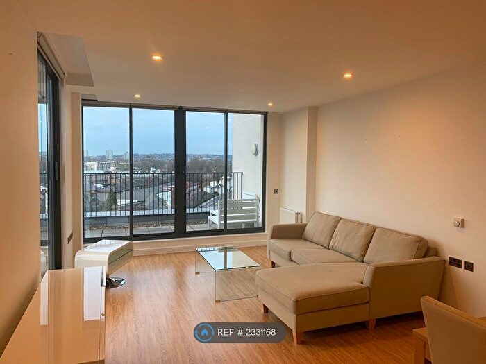 1 Bedroom Flat To Rent In Cubitt Court, London, NW1