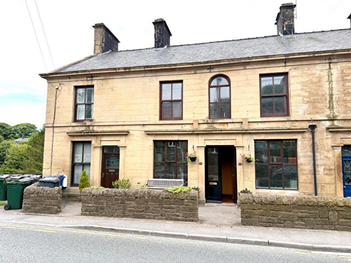 2 Bedroom Apartment For Sale In Manchester Road, Thurlstone, Sheffield, S36