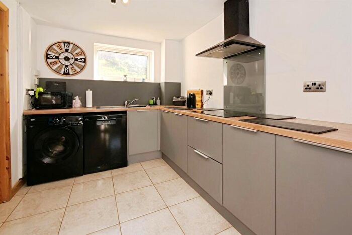 3 Bedroom End Of Terrace House For Sale In Trenewydd, Newtown, Ebbw Vale, NP23