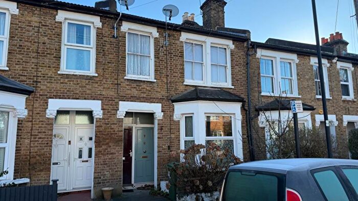 Studio For Sale In Amp; Danbrook Road, Streatham, London, SW16