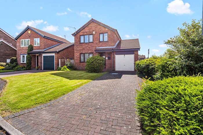 3 Bedroom Detached House For Sale In St. Andrews Close, Fearnhead, WA2