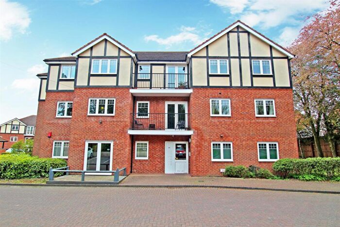 2 Bedroom Apartment To Rent In Appleton Gardens, Mapperley, Nottingham, NG3